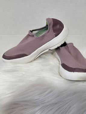 OOFOS Slip-On Recovery Shoe in Mauve with Lime Insole, Size 8
